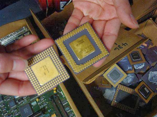 Computer processor scrap managed by an office scrap buyer in Chennai