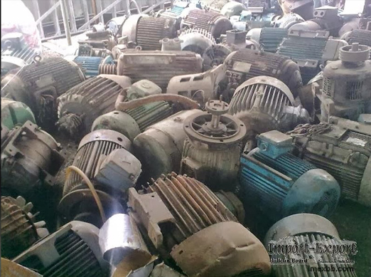 E-waste recycling by an office scrap buyer in Chennai
